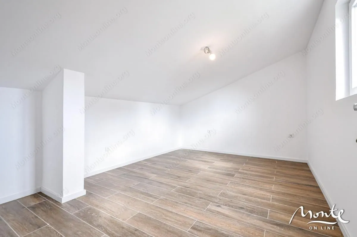 Sale, four bedroom apartment, 124m², Tivat, Crna Gora