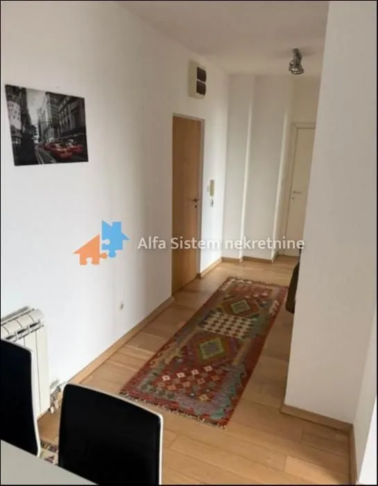 Izdavanje, trosoban stan, 73m², Vračar Sve Podlokacije, Beograd