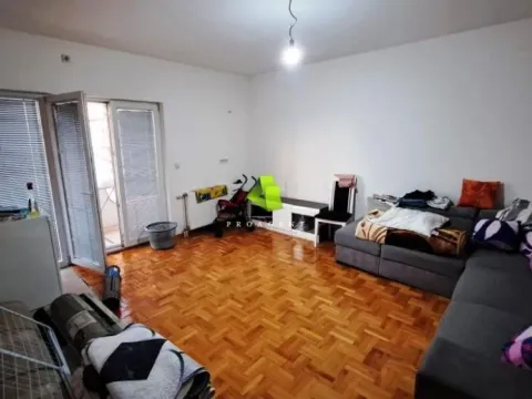 Izdavanje, kuća, 300m², Ledena Stena, Niš - image 12