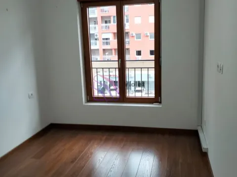 Izdavanje, dvosoban stan, 69m², Master Kvart, Podgorica - image 6