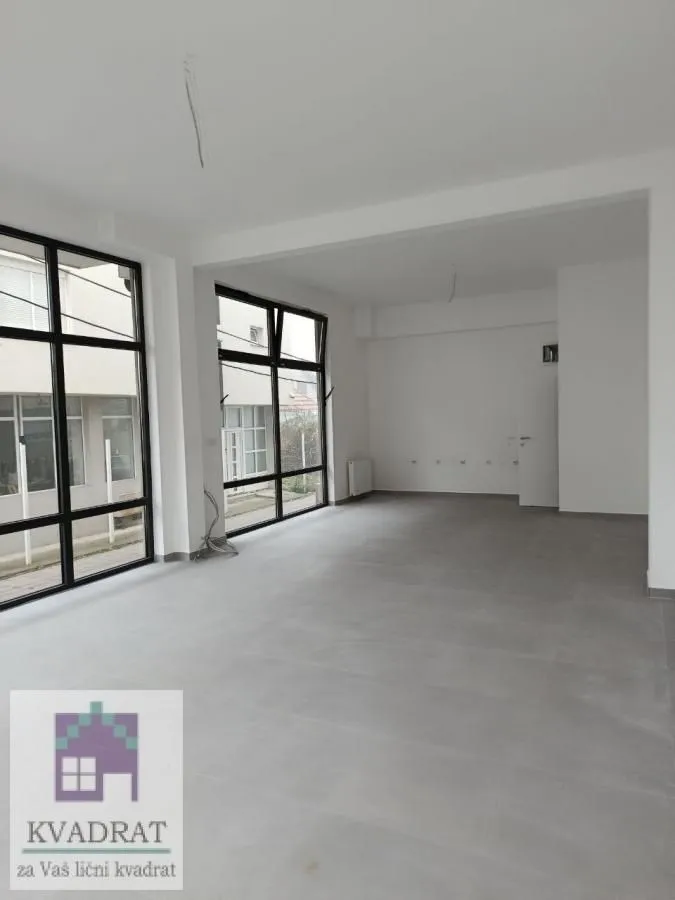 Izdavanje, poslovni prostor, 51m², Obrenovac, Beograd
