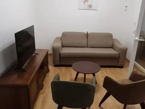 Rent, one bedroom apartment, 44m², Centar, Podgorica - image 4