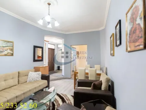 Prodaja, trosoban stan, 70m², Gundulićev Venac, Beograd - image 4