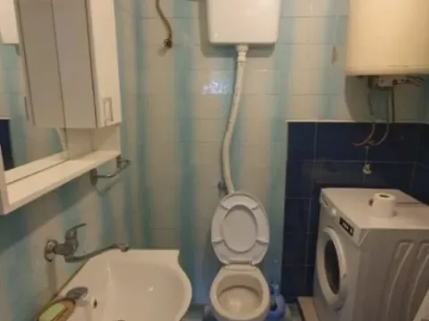 Izdavanje, dvosoban stan, 60m², 1 maj, Podgorica - image 4