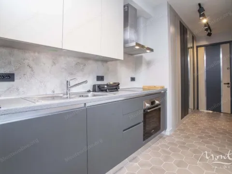 Prodaja, jednosoban stan, 45m², Tivat, Crna Gora - image 8