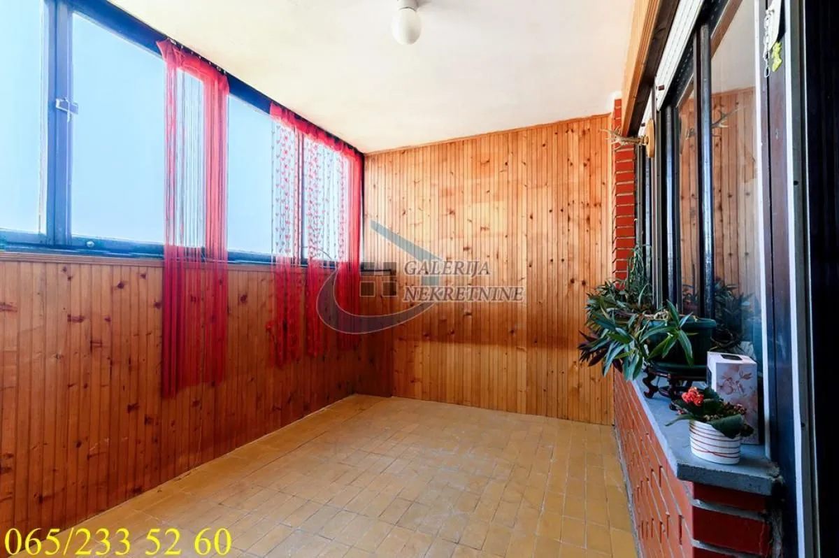 Prodaja, trosoban stan, 92m², Vidikovački venac, Rakovica