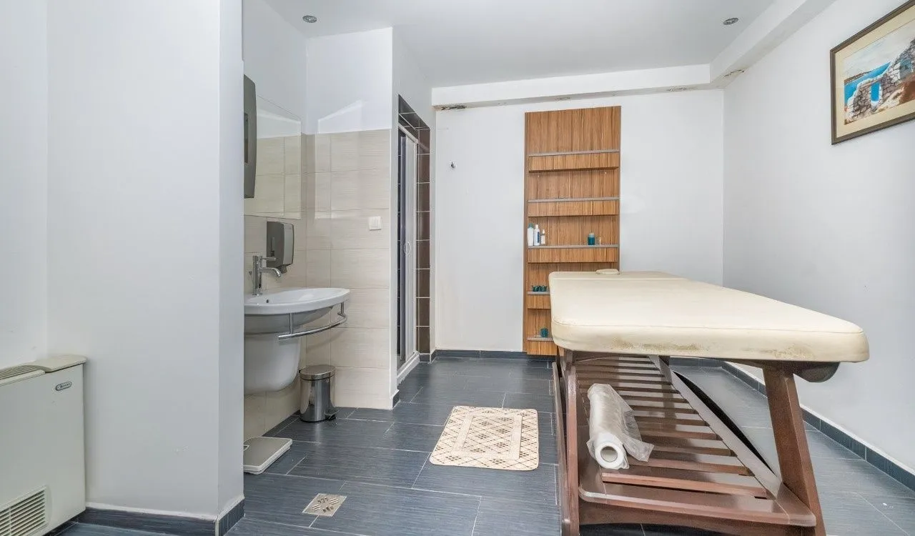 Sale, office space, 327m², Blok 5, Podgorica