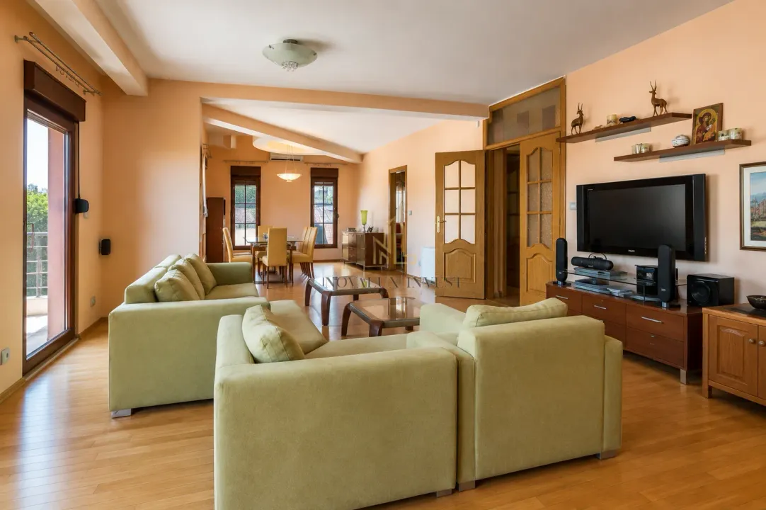 Sale, three bedroom apartment, 200m², Preko Morače, Podgorica