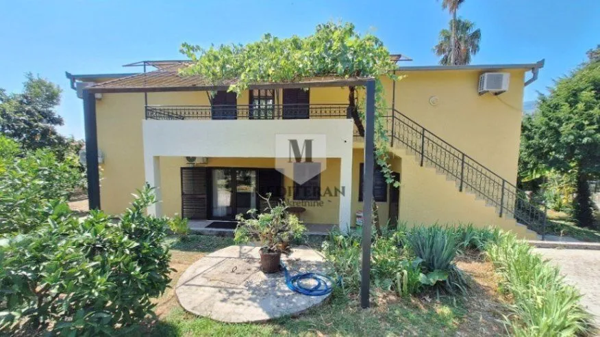 Prodaja, kuća, 241m², Đenovići, Herceg Novi