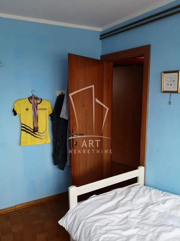 Prodaja, četvorosoban stan, 88m², Novi Beograd Blok 30, Novi Beograd Sve Podlokacije
