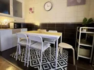 Izdavanje, dvosoban stan, 59m², Centar, Kolašin - image 2