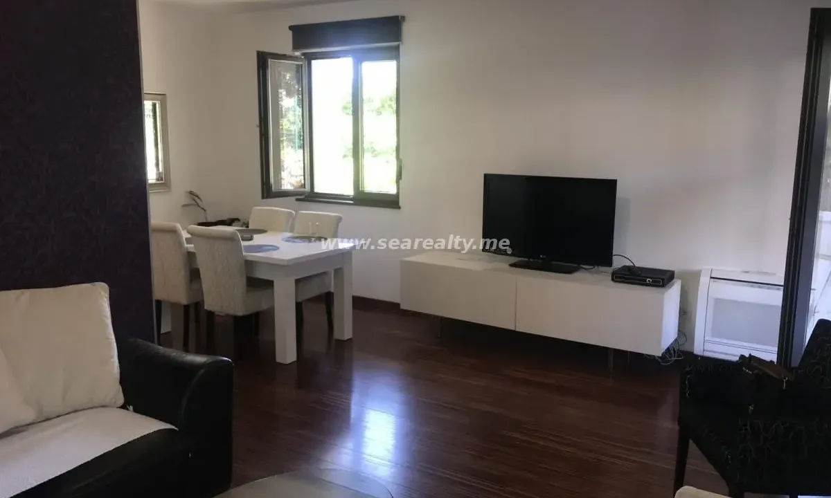 Prodaja, dvosoban stan, 114m², Gorica C, Podgorica
