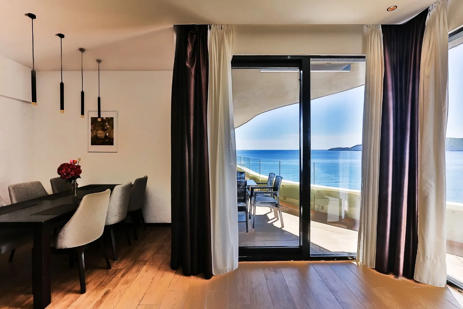 Rent, two bedroom apartment, 110m², Rafailovići, Budva