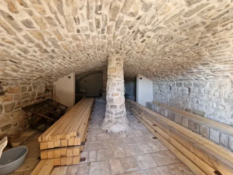 Sale, house, 370m², Sveti Stefan, Budva - image 15