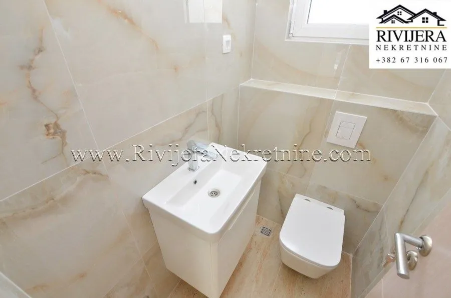 Prodaja, trosoban stan, 95m², Đenovići, Herceg Novi