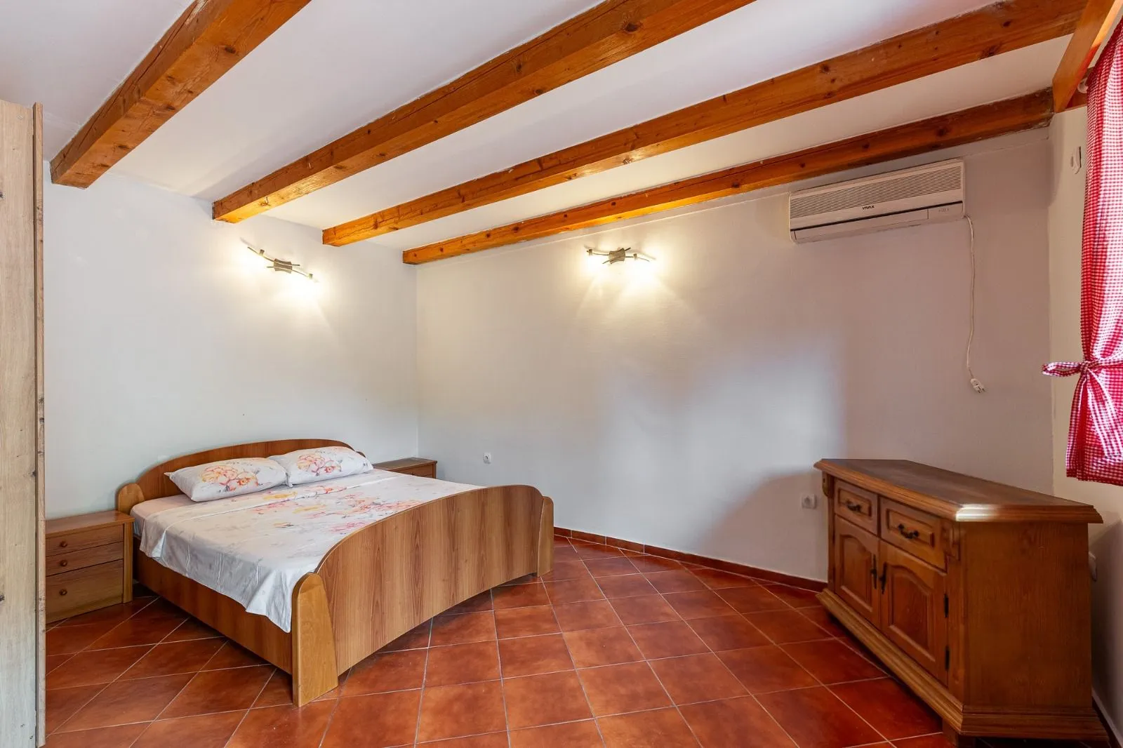 Sale, house, 200m², Radovići, Tivat