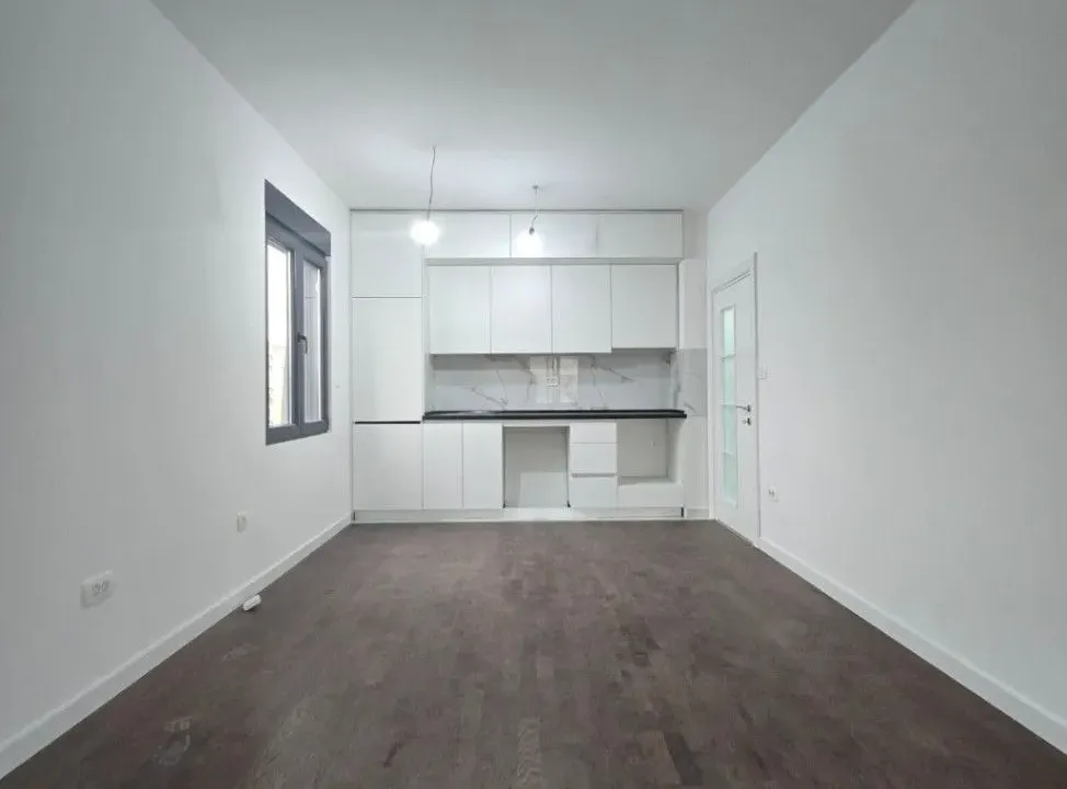 Rent, two bedroom apartment, 68m², Central Point, Podgorica