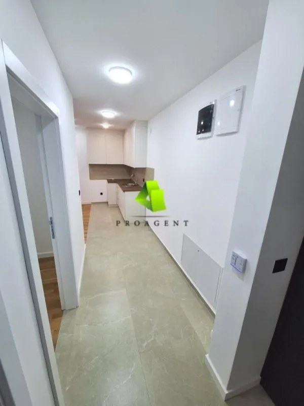 Rent, office space, 50m², Medijana, Niš