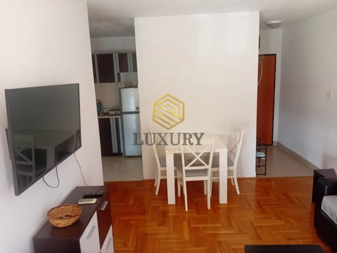 Rent, one bedroom apartment, 37m², 1 maj, Podgorica