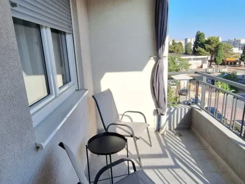 Rent, one bedroom apartment, 55m², Tuški Put, Podgorica - image 8