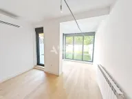 Sale, one bedroom apartment, 64m², Autokomanda, Voždovac Sve Podlokacije - image 2