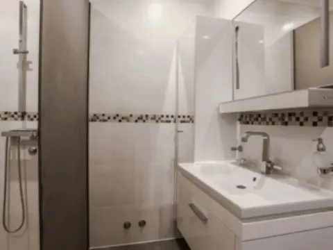 Rent, house, 300m², Blizikuće, Budva - image 2