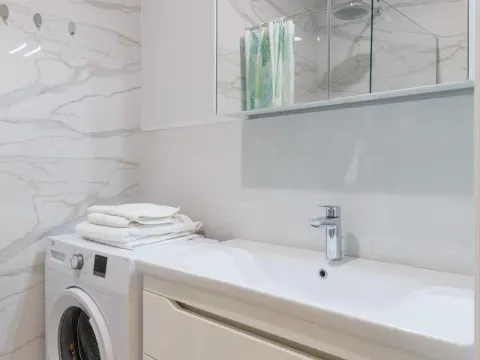 Sale, one bedroom apartment, 44m², Bečići, Budva - image 9