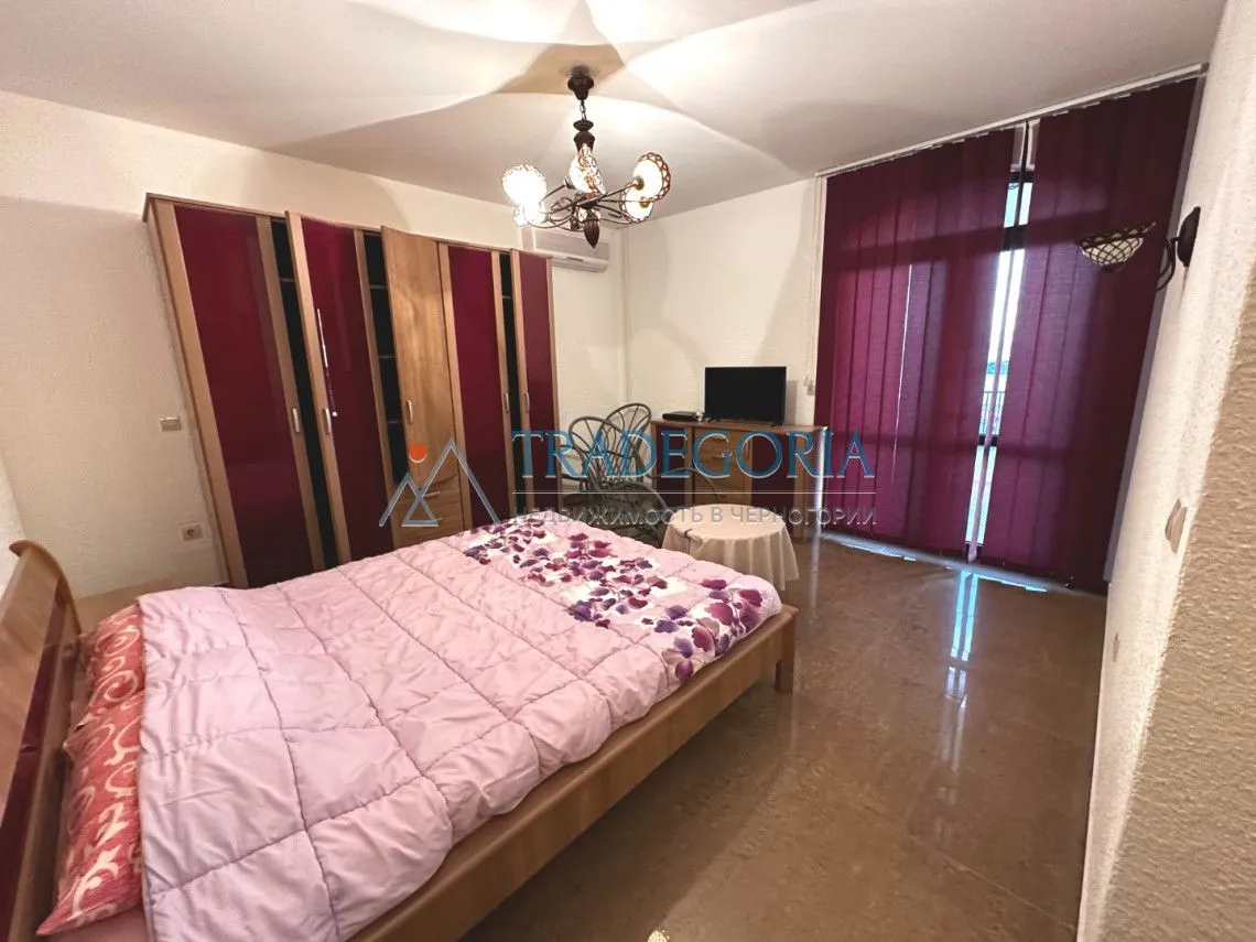 Prodaja, kuća, 422m², Petrovac, Budva