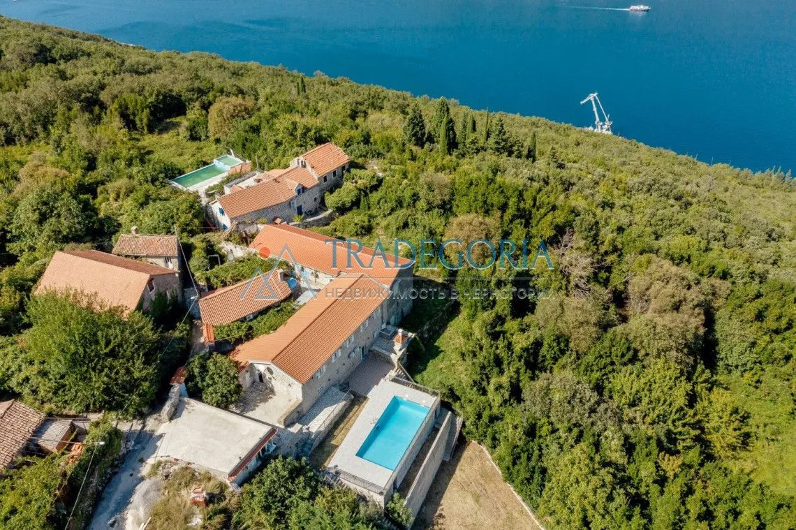 Prodaja, kuća, 176m², Krimovica, Kotor