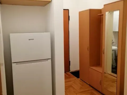 Rent, one bedroom apartment, 40m², Bulevar Oslobodjenja, Novi Sad Sve Podlokacije - image 5