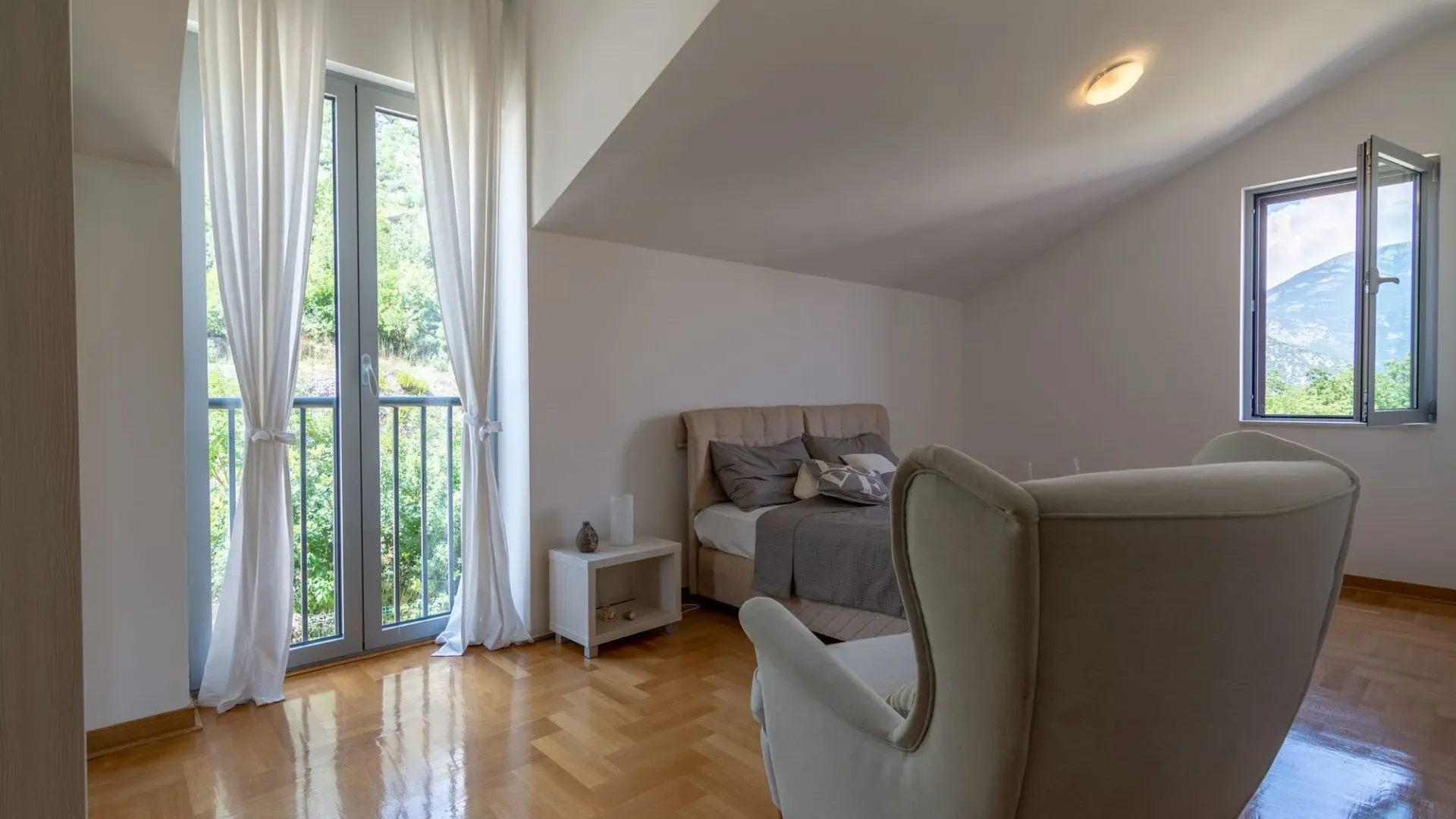 Sale, apartment, 91m², Morinj, Kotor