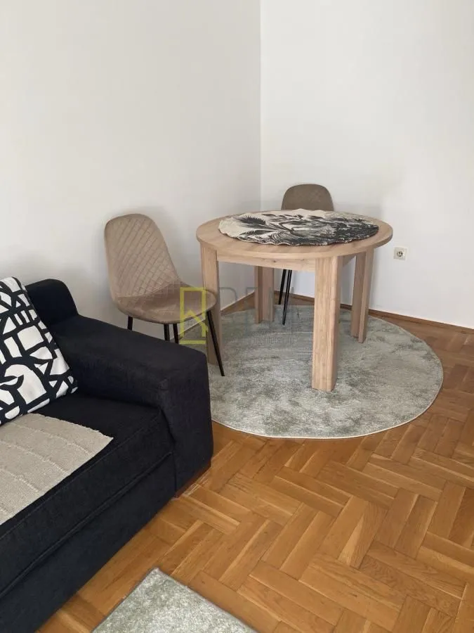 Prodaja, dvosoban stan, 65m², Stari Aerodrom, Podgorica