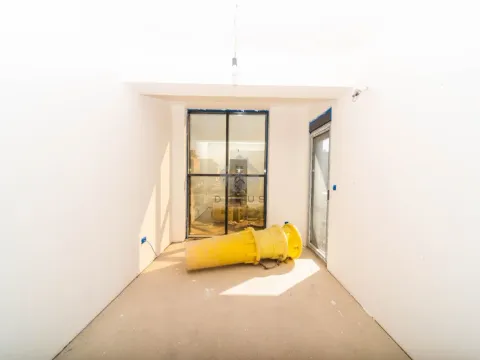 Prodaja, trosoban stan, 104m², Stari Aerodrom, Podgorica - image 7