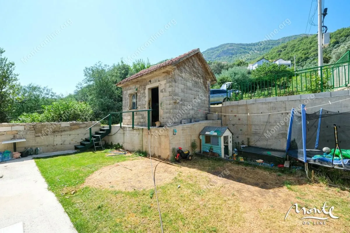 Prodaja, kuća, 270m², Baošići, Herceg Novi