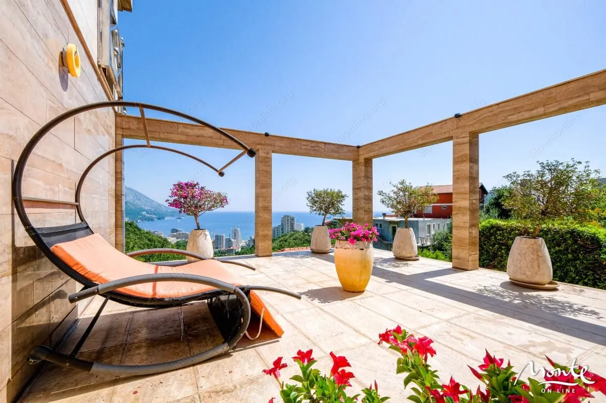 Sale, house, 430m², Bečići, Budva