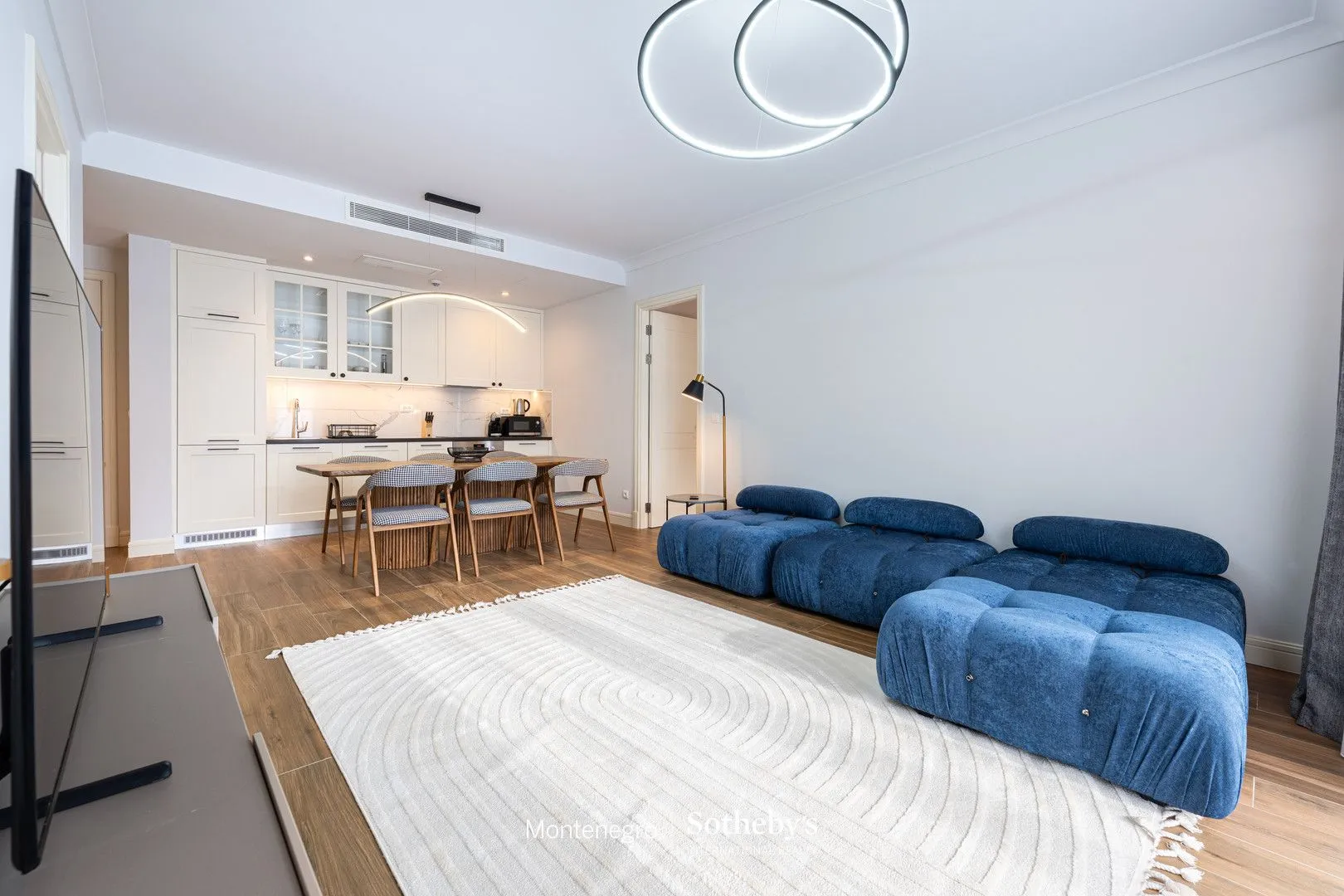 Prodaja, dvosoban stan, 89m², Kotor, Crna Gora