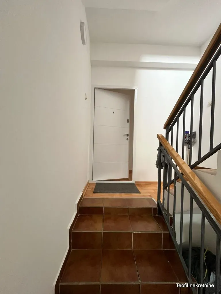 Izdavanje, kuća, 80m², Miljakovac, Rakovica
