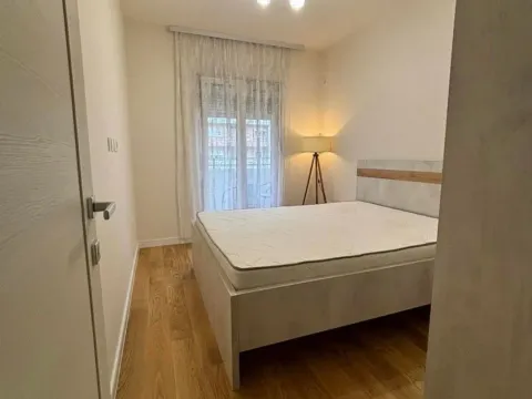 Izdavanje, jednosoban stan, 49m², Central Point, Podgorica - image 7