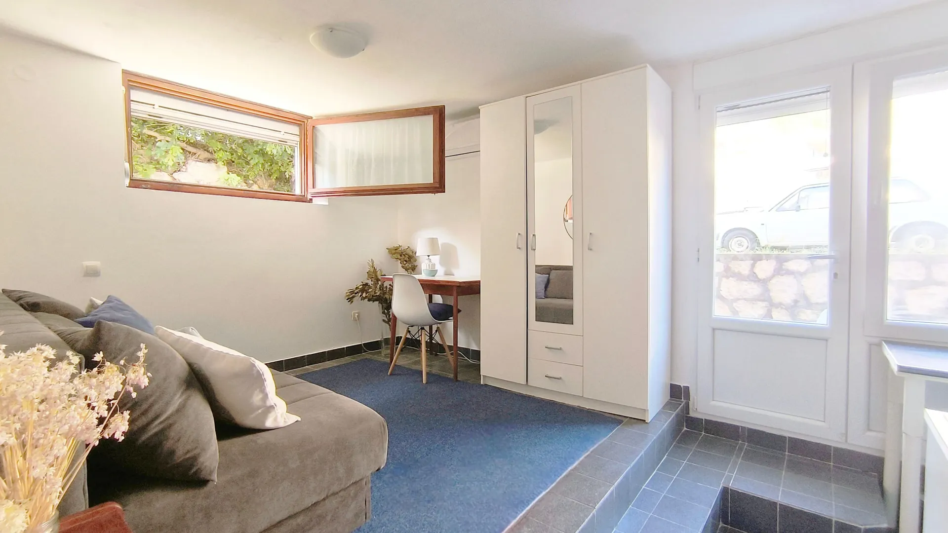 Izdavanje, garsonjera, 25m², Lazi, Budva