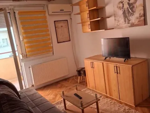 Izdavanje, jednosoban stan, 29m², Grbavica, Novi Sad Sve Podlokacije - image 2