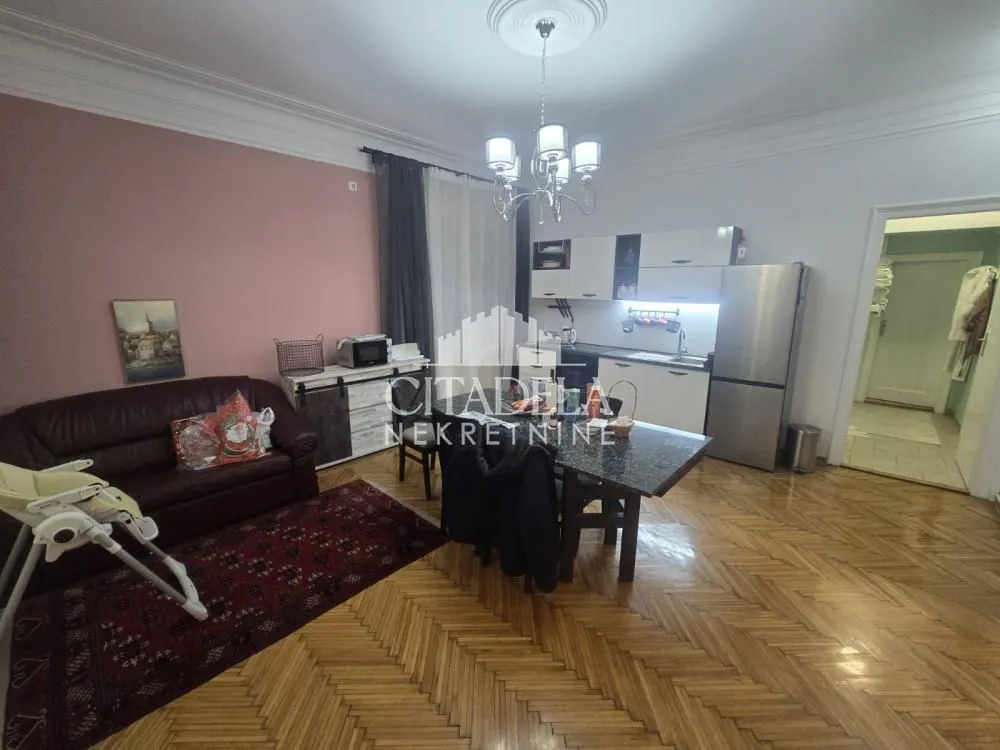 Rent, four bedroom apartment, 131m², Stari Grad, Beograd