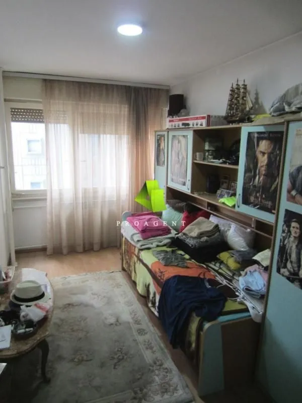 Prodaja, četvorosoban stan, 102m², Medijana, Niš