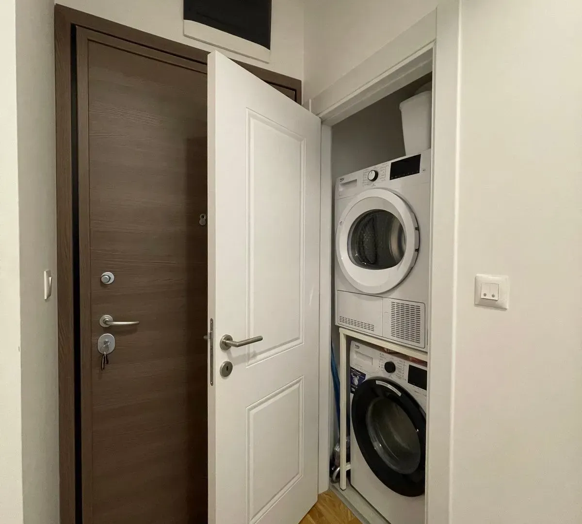 Prodaja, dvosoban stan, 92m², Zabjelo, Podgorica