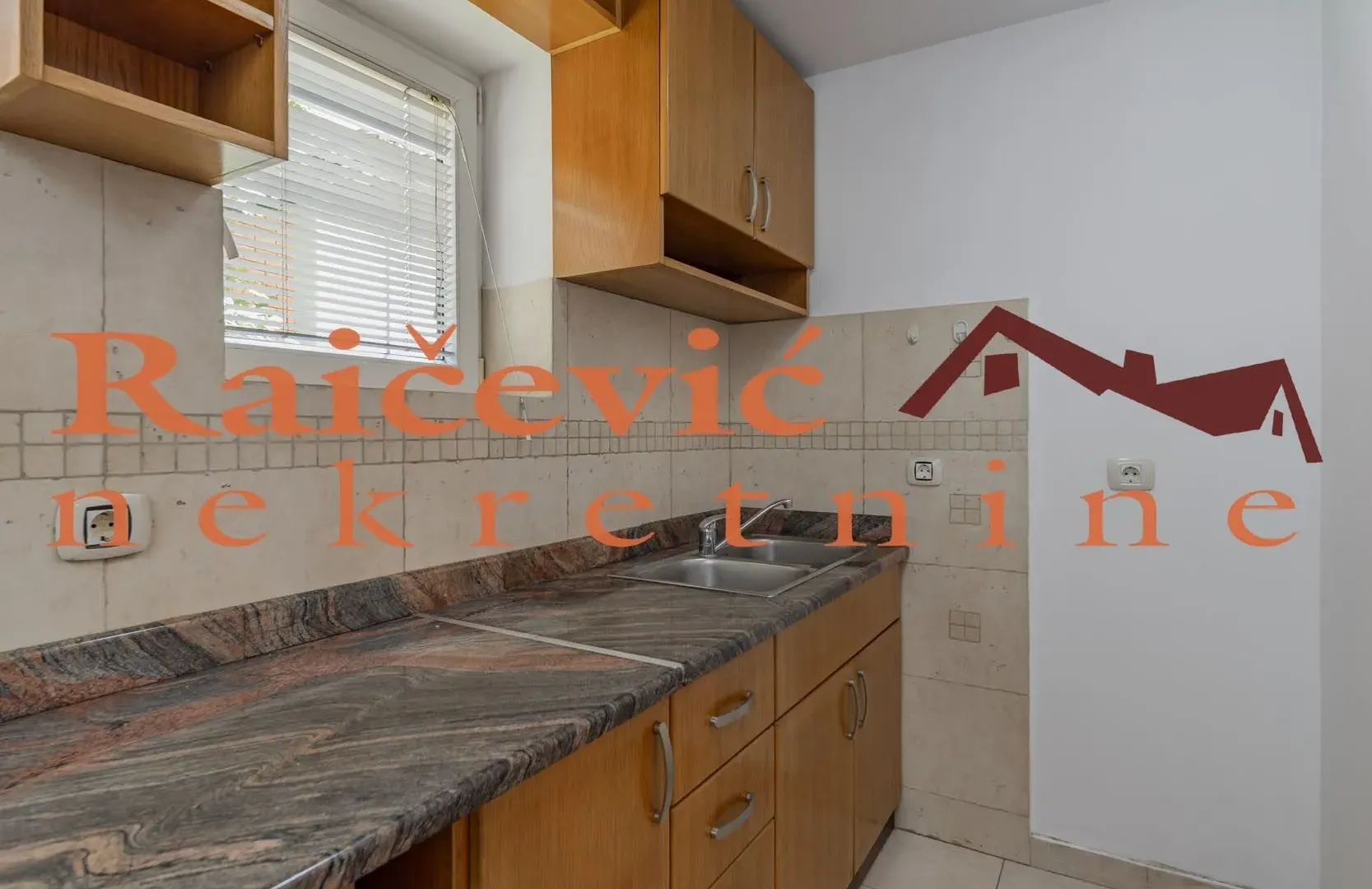 Rent, three bedroom apartment, 89m², Ivanjica, Srbija