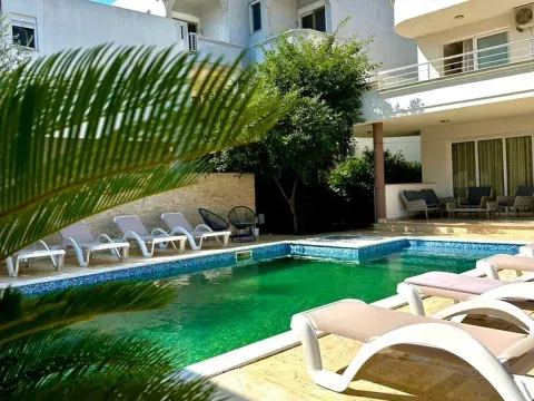 Prodaja, kuća, 702m², Centar, Ulcinj - image 15