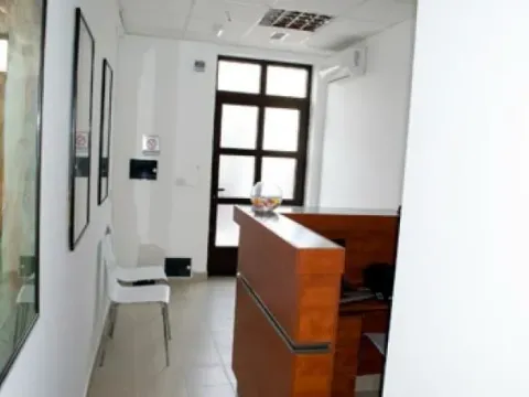 Izdavanje, poslovni prostor, 80m², Mali Mokri Lug, Zvezdara Sve Podlokacije - image 4