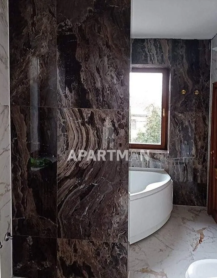 Izdavanje, kuća, 415m², Senjak, Beograd
