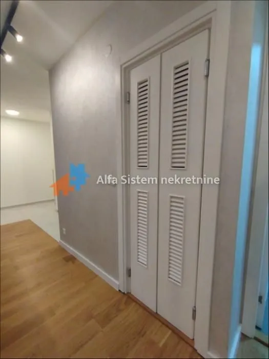 Izdavanje, trosoban stan, 95m², Trošarina, Voždovac Sve Podlokacije