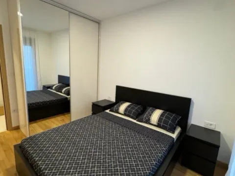 Izdavanje, dvosoban stan, 60m², City Kvart, Podgorica - image 9