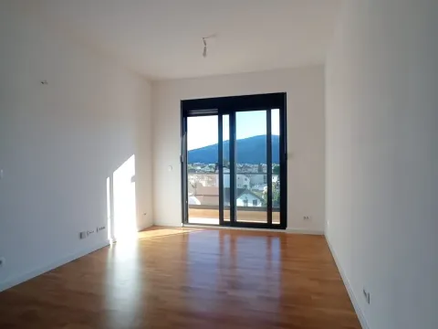 Sale, two bedroom apartment, 61m², Polje, Bar - image 16